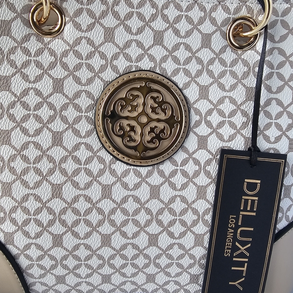 New Elegant Beige Monogram Crossbody Tote Bag - Picture 3 of 11